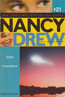 Nancy Drew: Close Encounters (পেপারব্যাক)