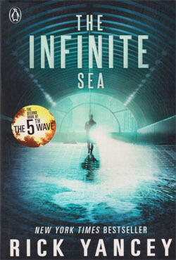 The Infinite Sea (পেপারব্যাক)