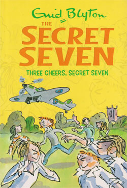 Three Cheers, Secret Seven (পেপারব্যাক)