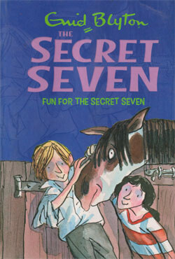 Fun For the Secret Seven (পেপারব্যাক)