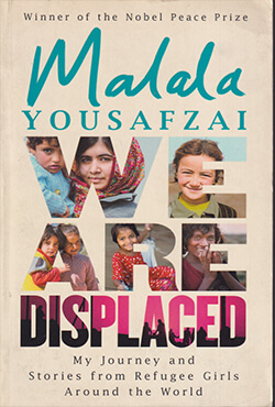 We Are Displaced: My Journey and Stories from Refugee Girls Around the World (পেপারব্যাক)